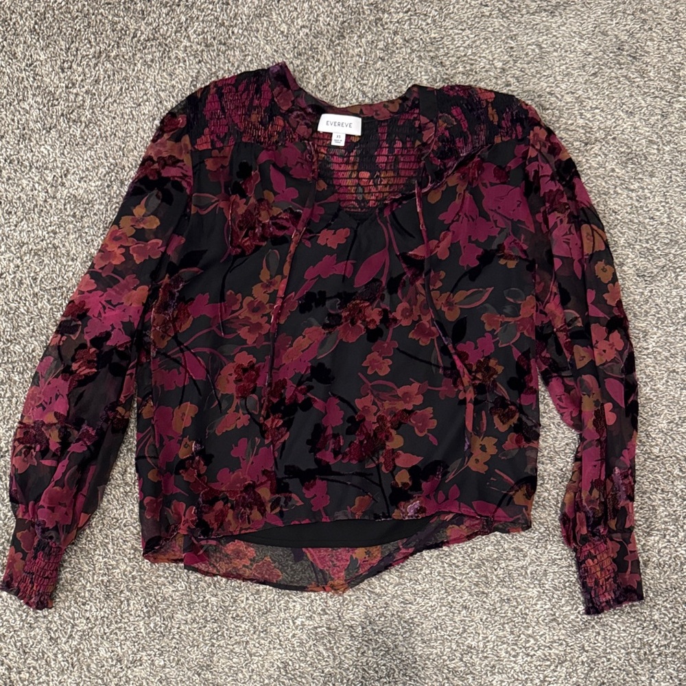 Evereve Velvet Burnout Blouse